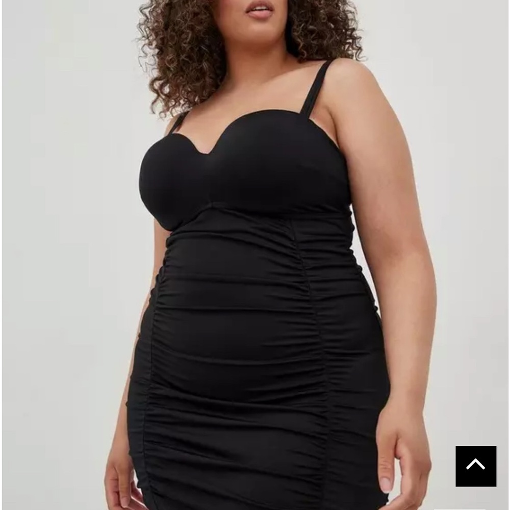 Torrid Underwire Ruched Retro Mid-Length Swim Dress - Black - Size 0